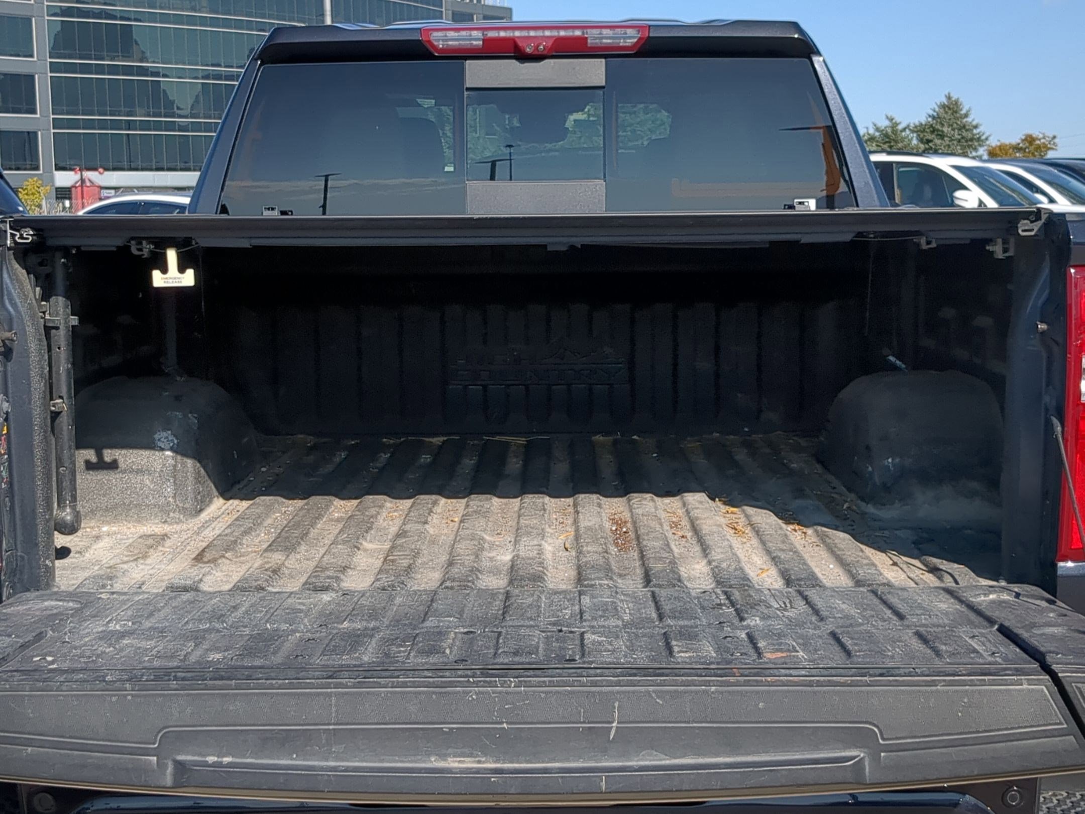 2023 Chevrolet Silverado 1500 High Country photo 20
