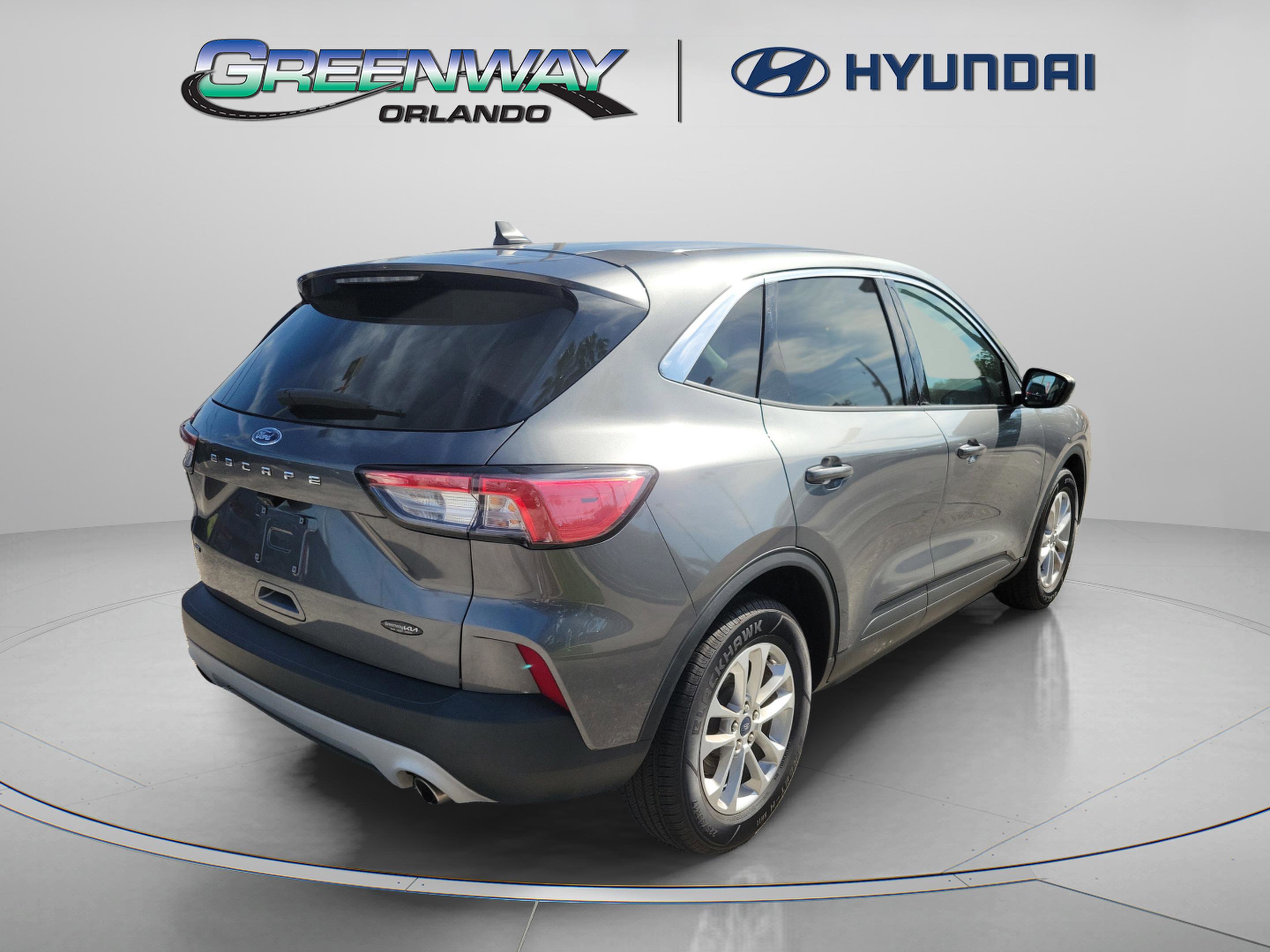 2022 Ford Escape SE photo 4