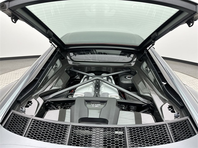 2017 Audi R8 5.2 Plus Quattro photo 12