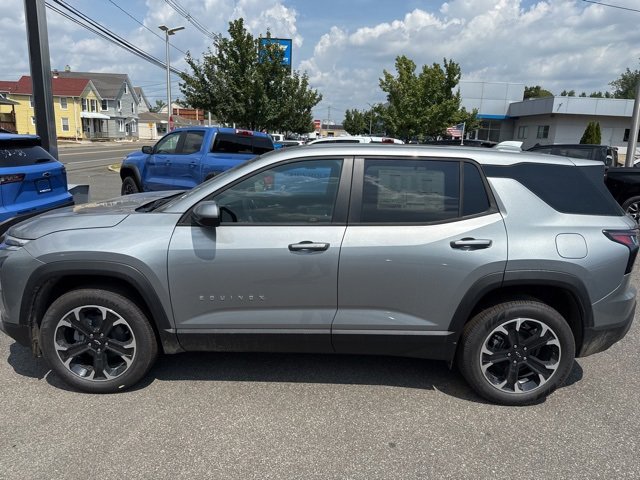2026 Chevrolet Equinox LT photo 3