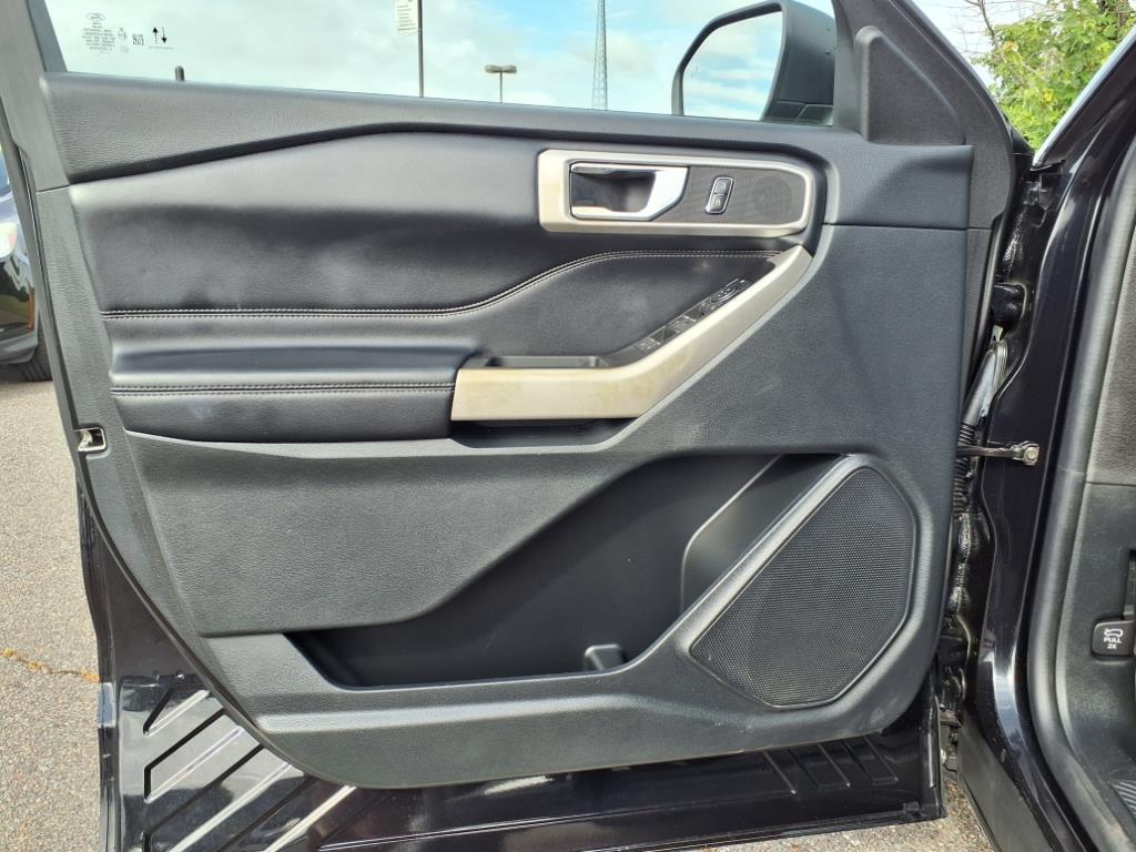 2021 Ford Explorer XLT photo 4