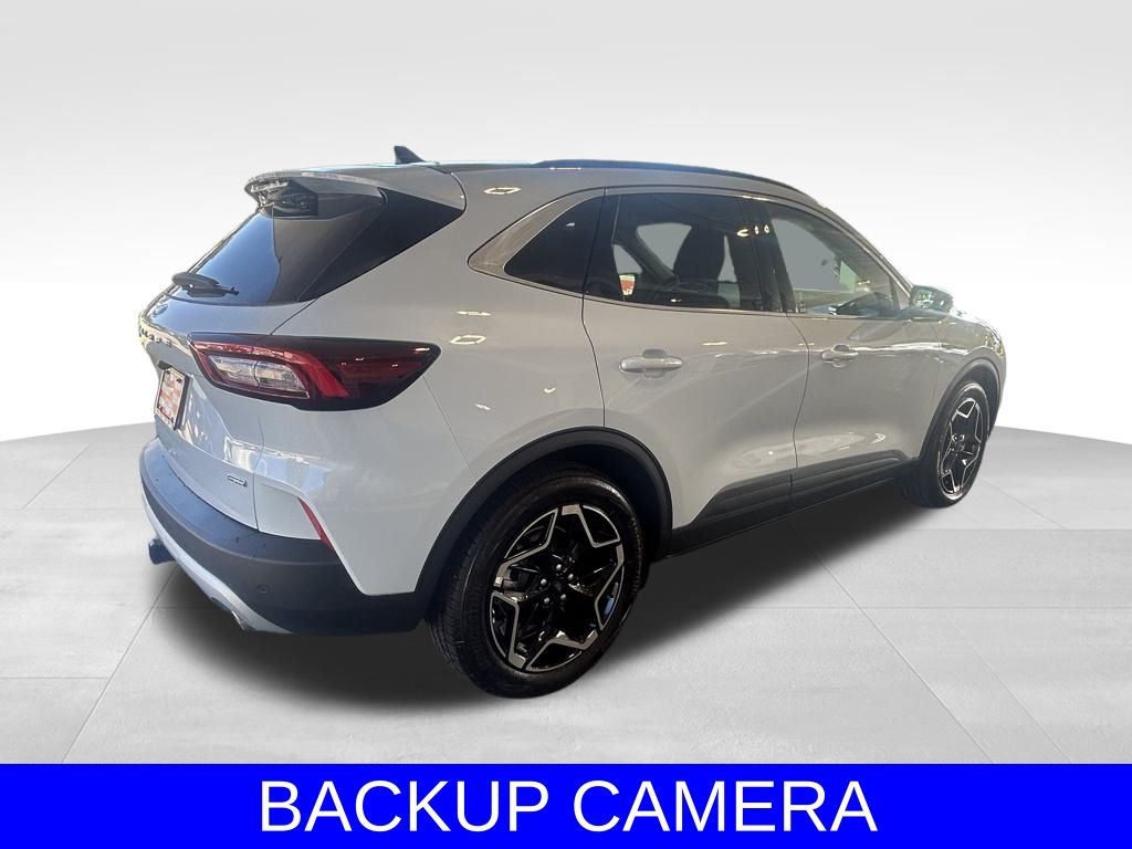 2025 Ford Escape Hybrid Platinum photo 4