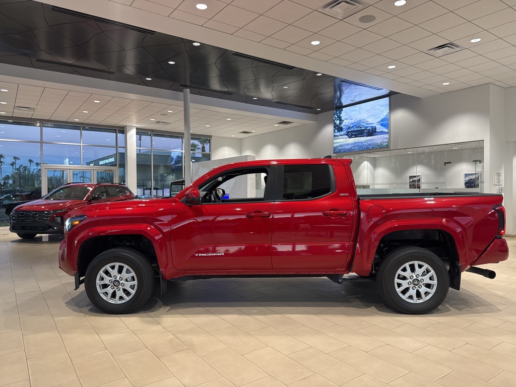 2024 Toyota Tacoma SR5 photo 7