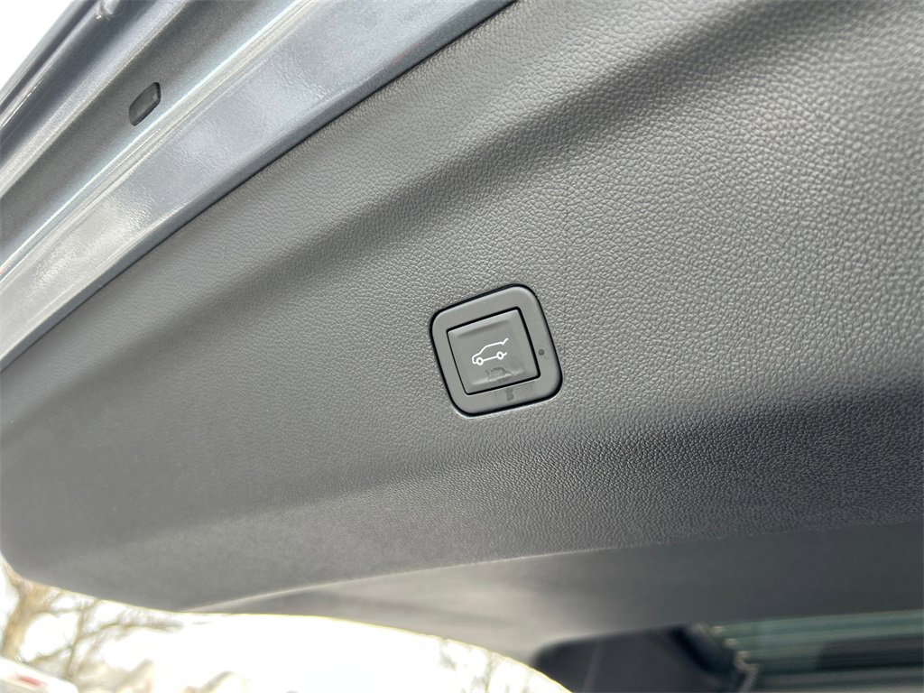 2026 GMC YUKON XL - Image 36