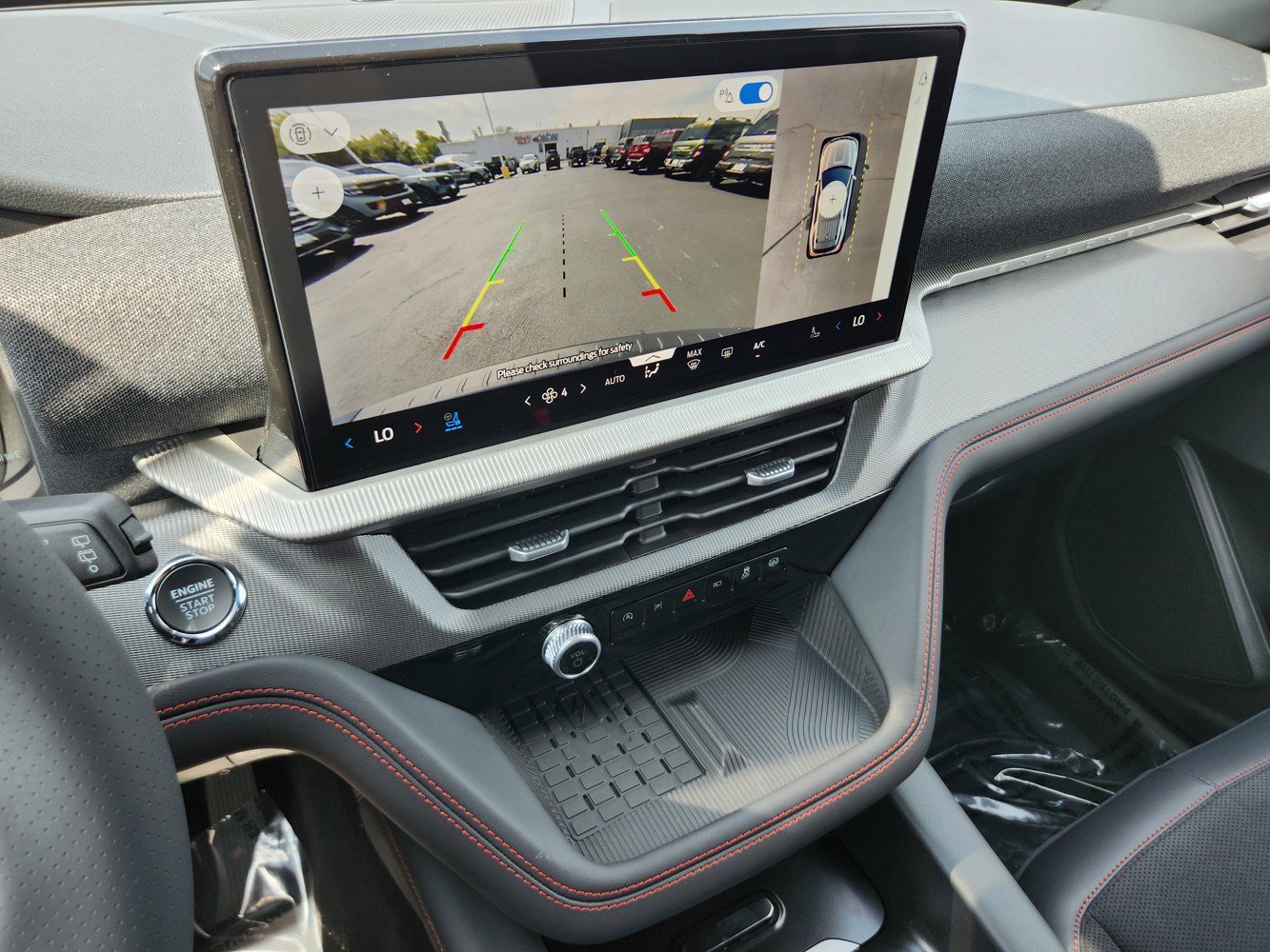 2025 Ford Explorer ST photo 8