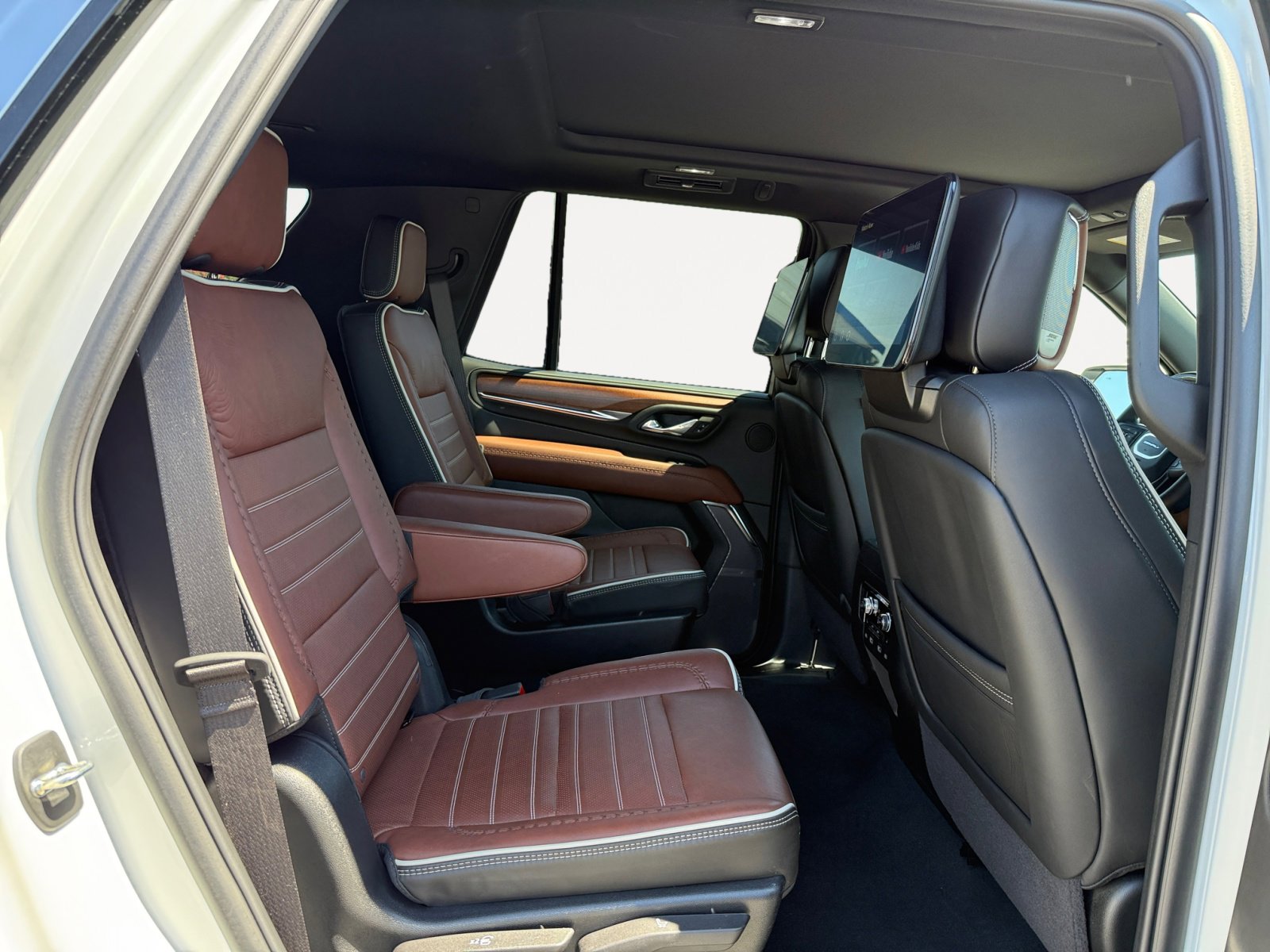 2024 Gmc Yukon Denali Ultimate photo 18