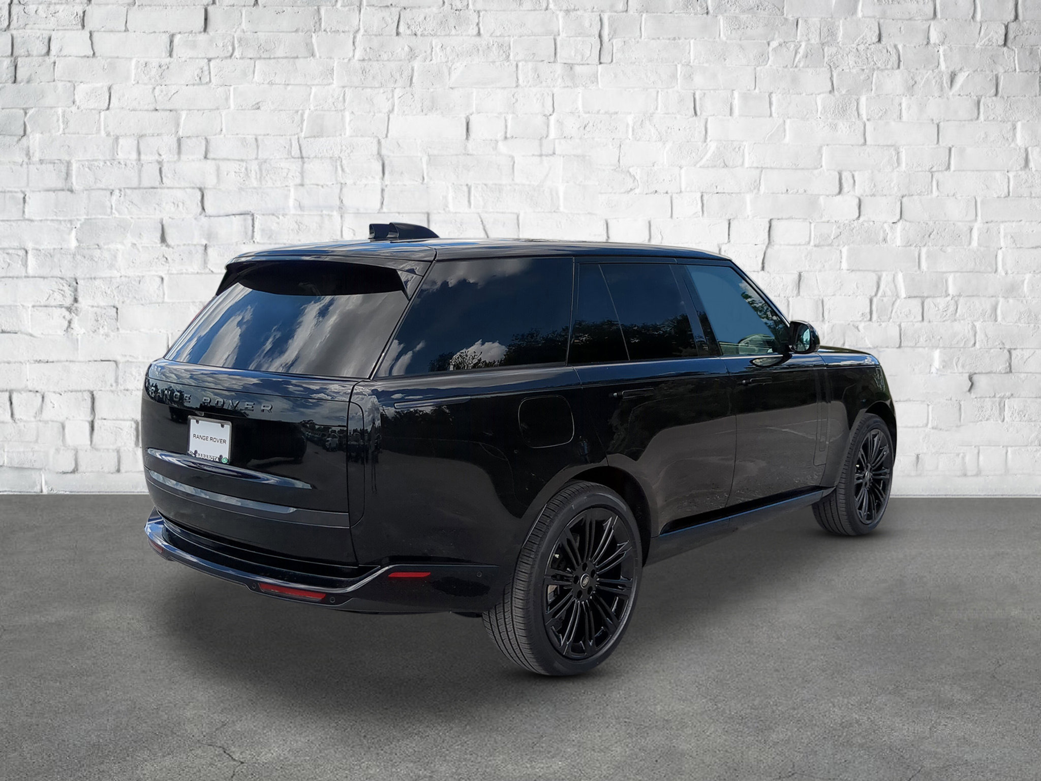 2025 Land Rover Range Rover SE photo 6