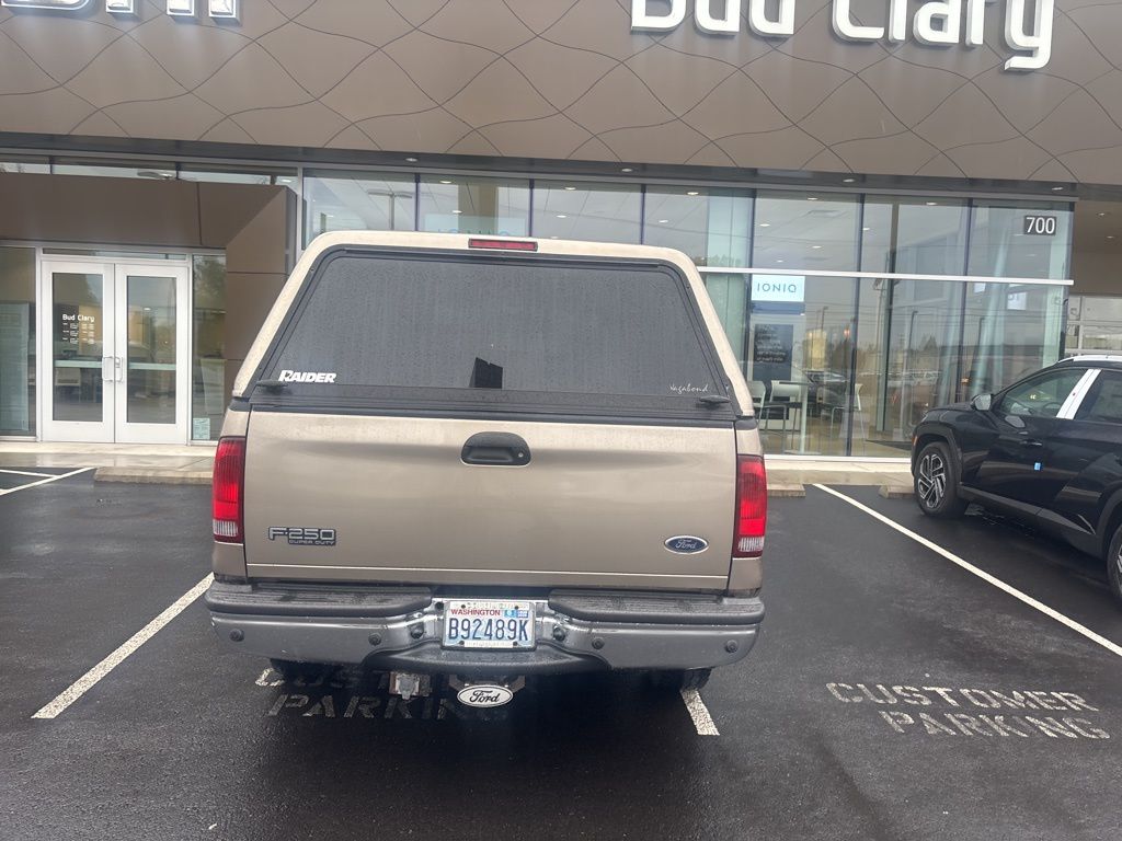 2002 Ford F-250 Lariat photo 4