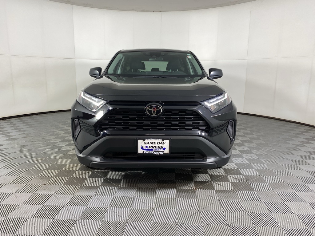 2023 Toyota RAV4 LE photo 10