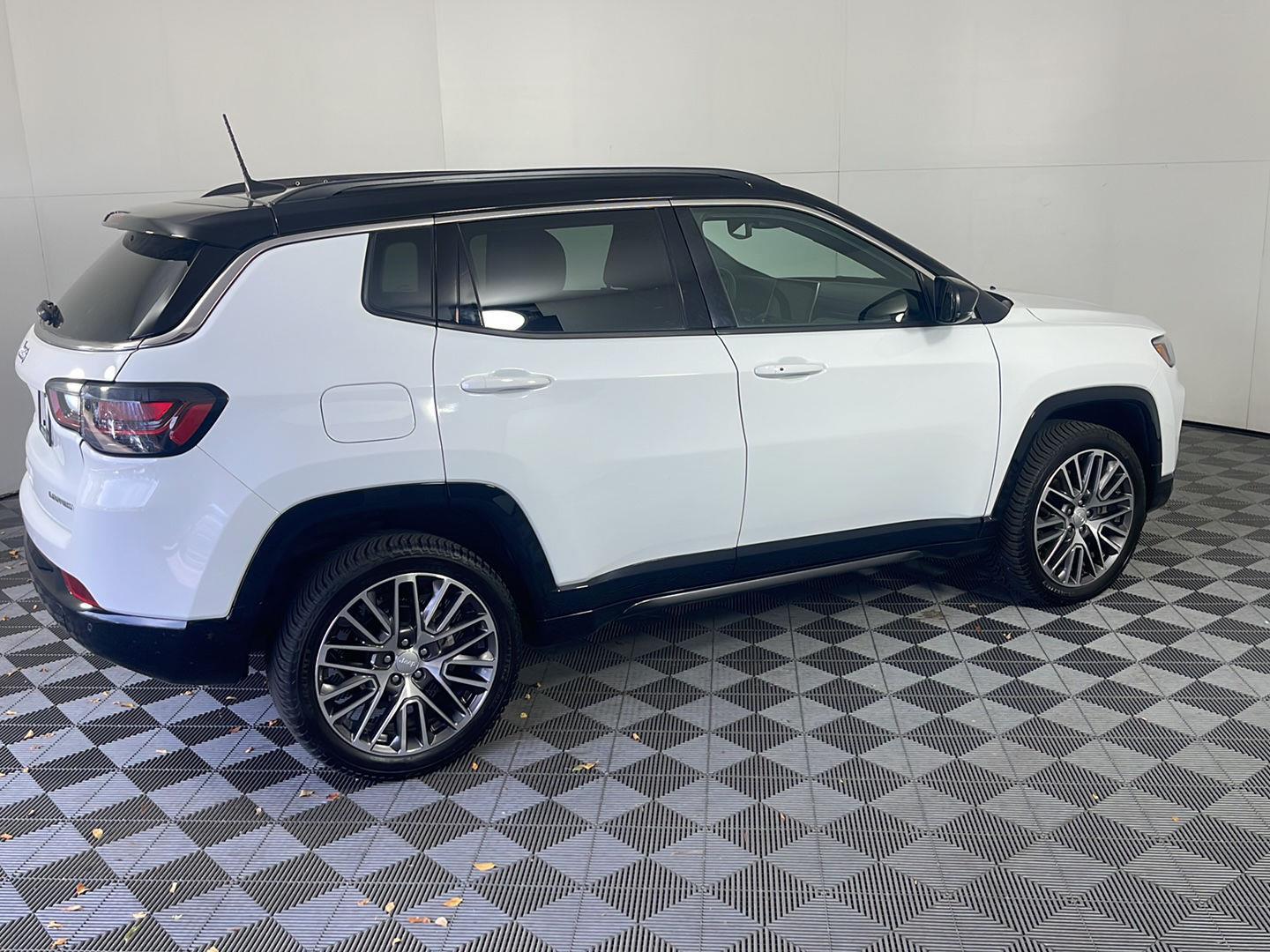 2023 Jeep Compass Limited photo 4