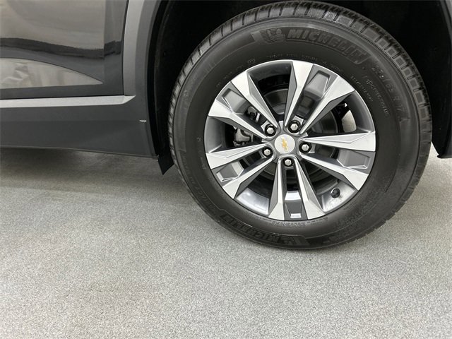 2026 Chevrolet Equinox LT photo 4