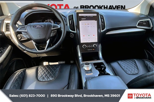 2024 Ford Edge Titanium photo 13