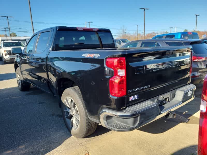 2023 Chevrolet Silverado 1500 LT photo 3