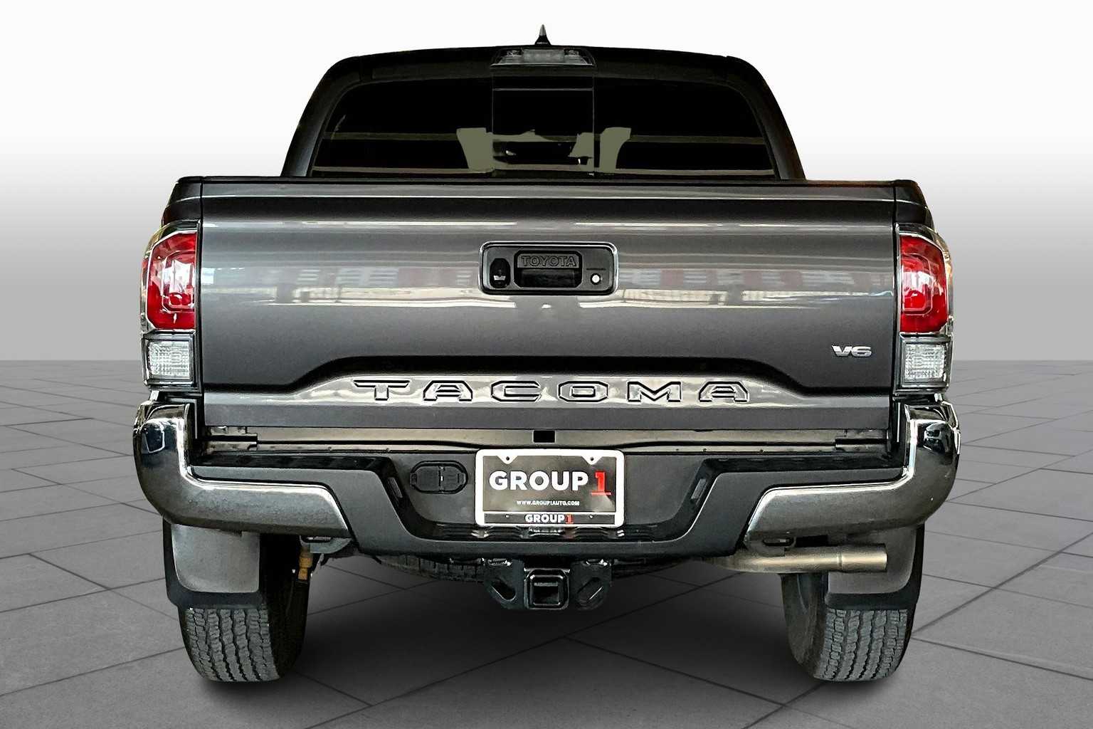 2022 Toyota Tacoma TRD 4x4 Short Bed photo 3