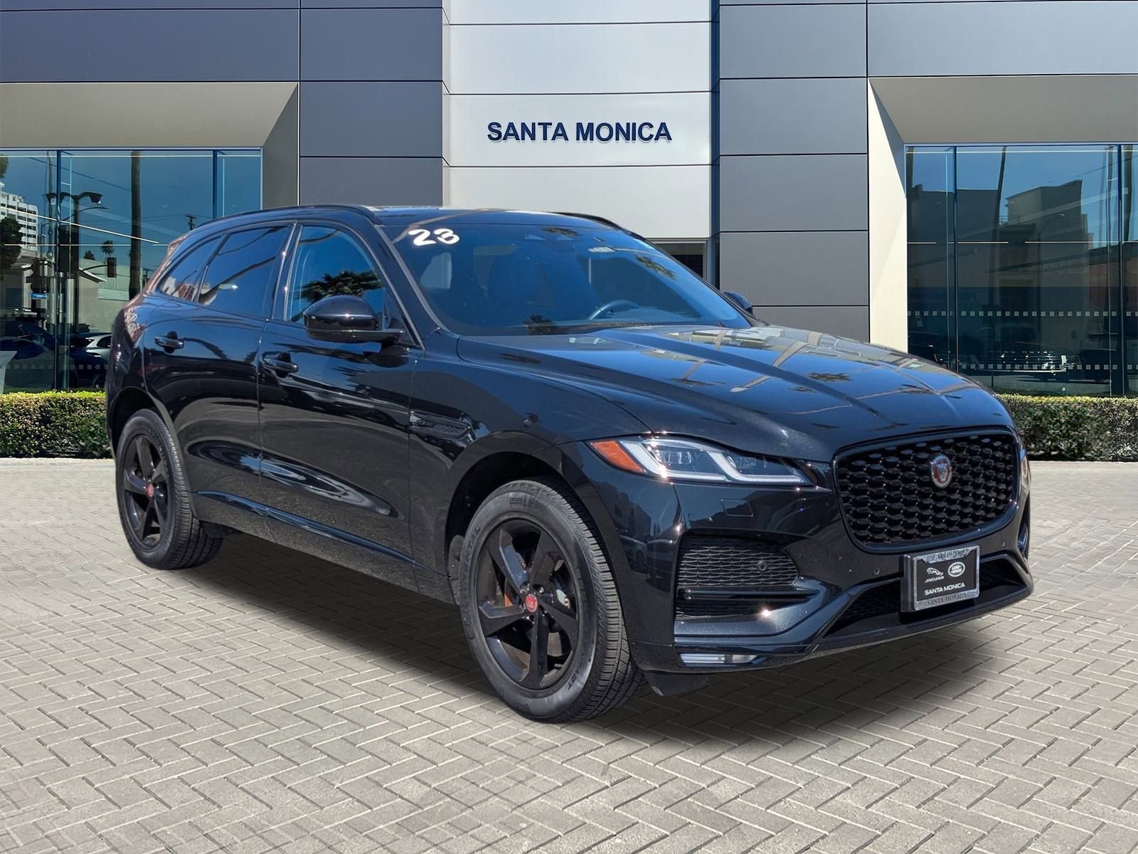 2023 Jaguar F-PACE P250 S photo 3