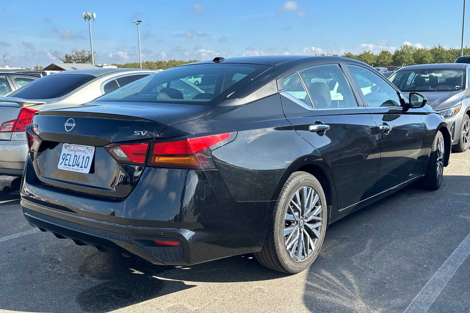 2023 Nissan Altima 2.5 SV photo 2