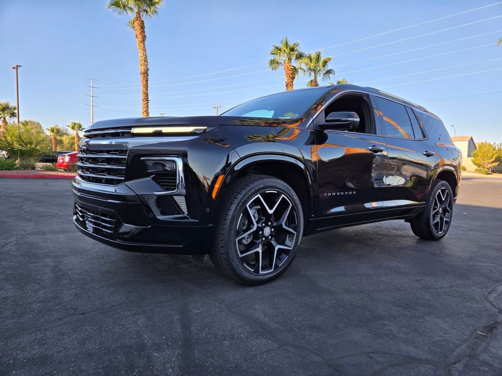 2025 Chevrolet Traverse High Country photo 2