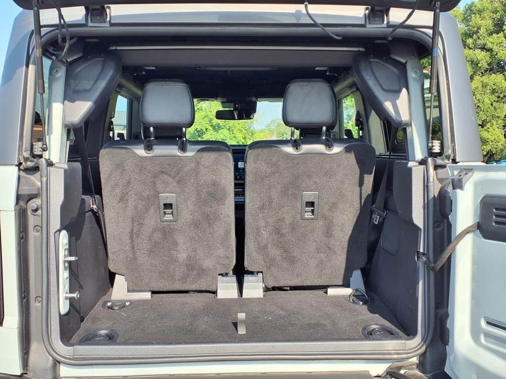 2021 Ford Bronco First Edition photo 23