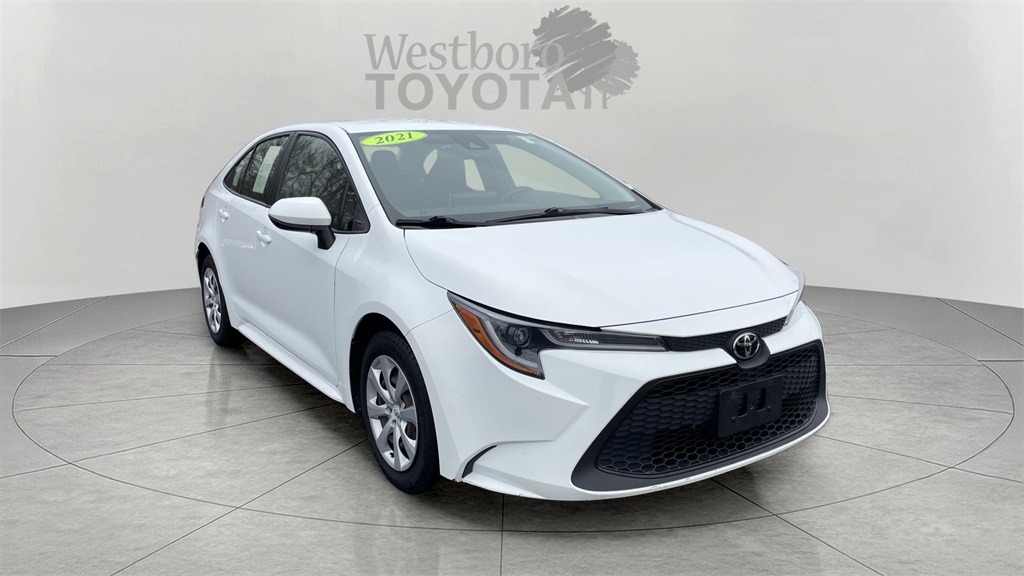 2021 Toyota Corolla LE's photo