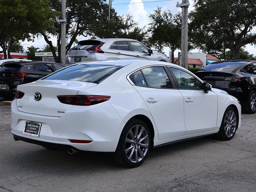 2021 Mazda Mazda3 Select photo 6