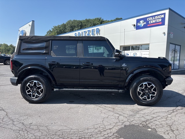 2021 Ford Bronco Outer Banks photo 3