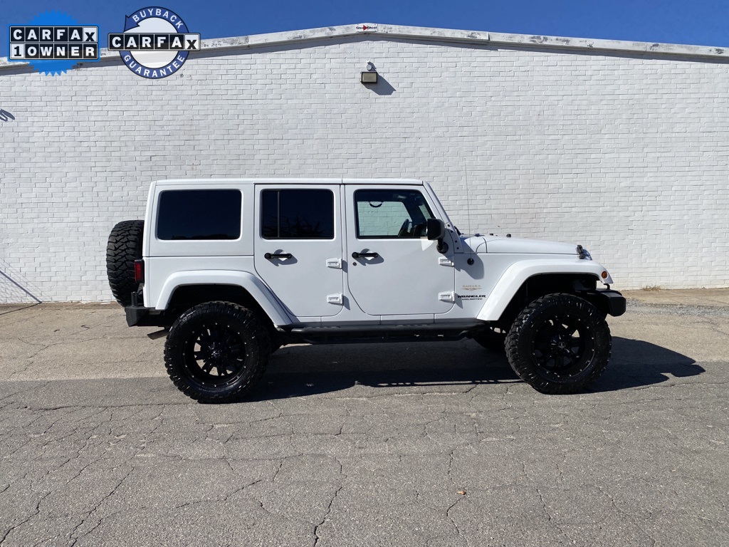 2014 Jeep Wrangler Unlimited Sahara's photo