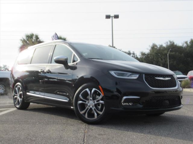 2026 Chrysler Pacifica Pinnacle's photo