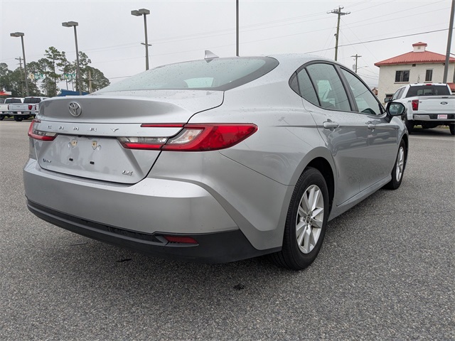 2025 Toyota Camry Base photo 4