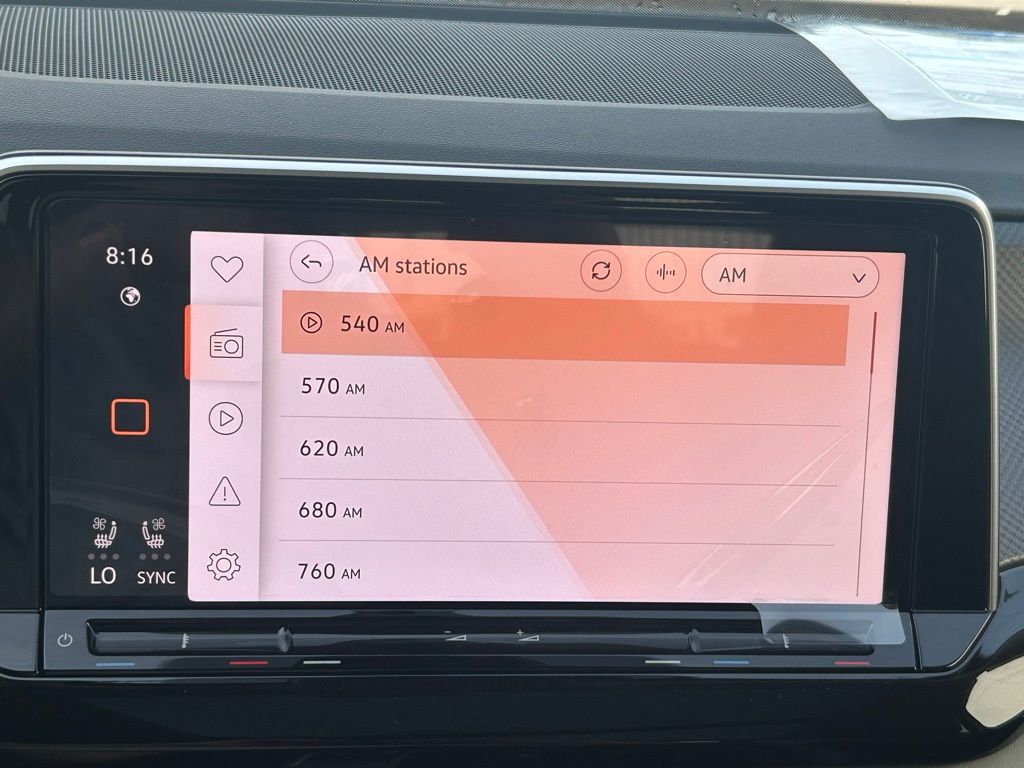 2025 Volkswagen Atlas Peak Edition SE photo 10