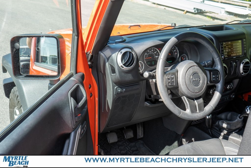 2015 Jeep Wrangler Rubicon photo 15