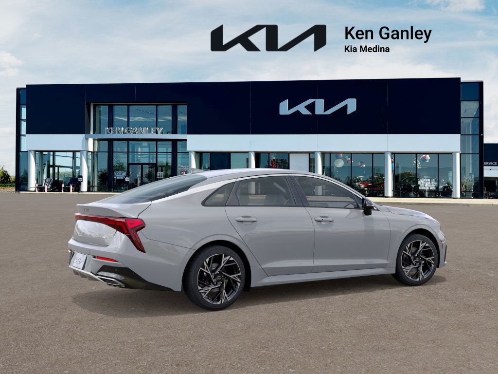 2026 Kia K5 GT-Line photo 4