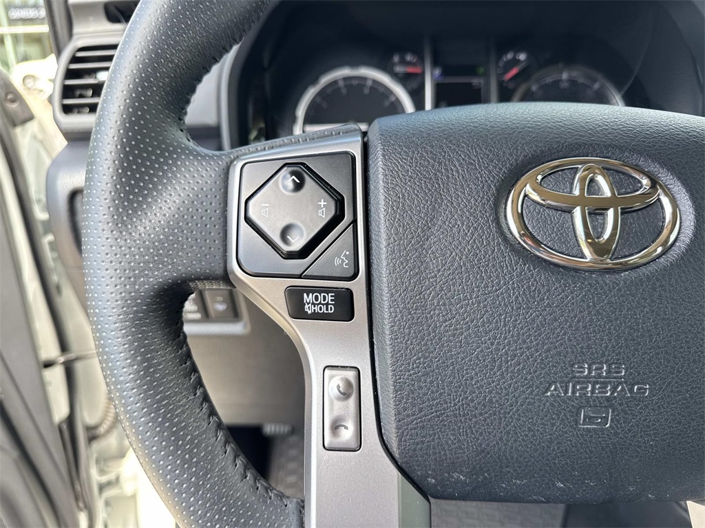 2022 Toyota 4Runner Limited photo 19