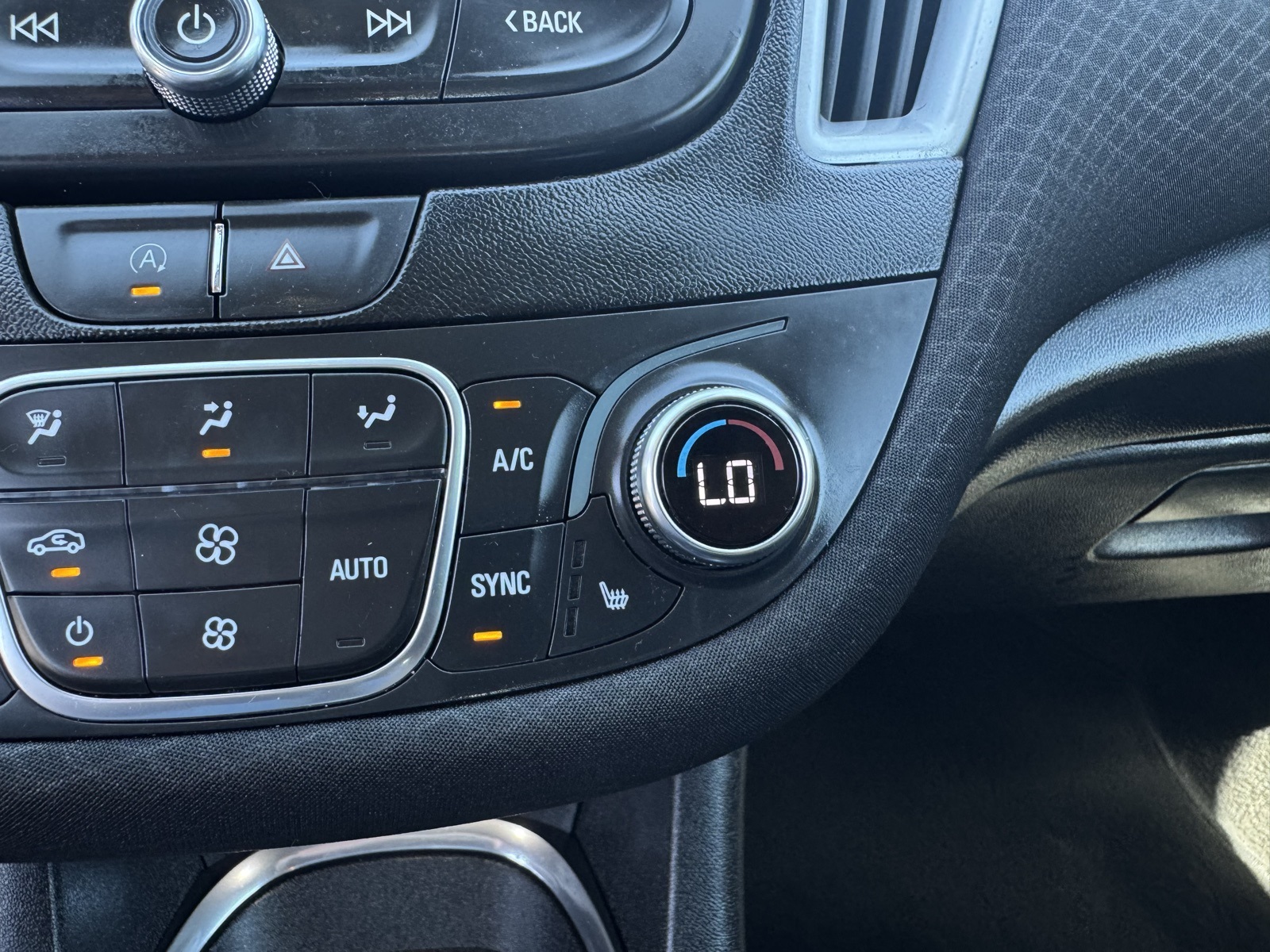 2023 Chevrolet Malibu 1LT photo 24