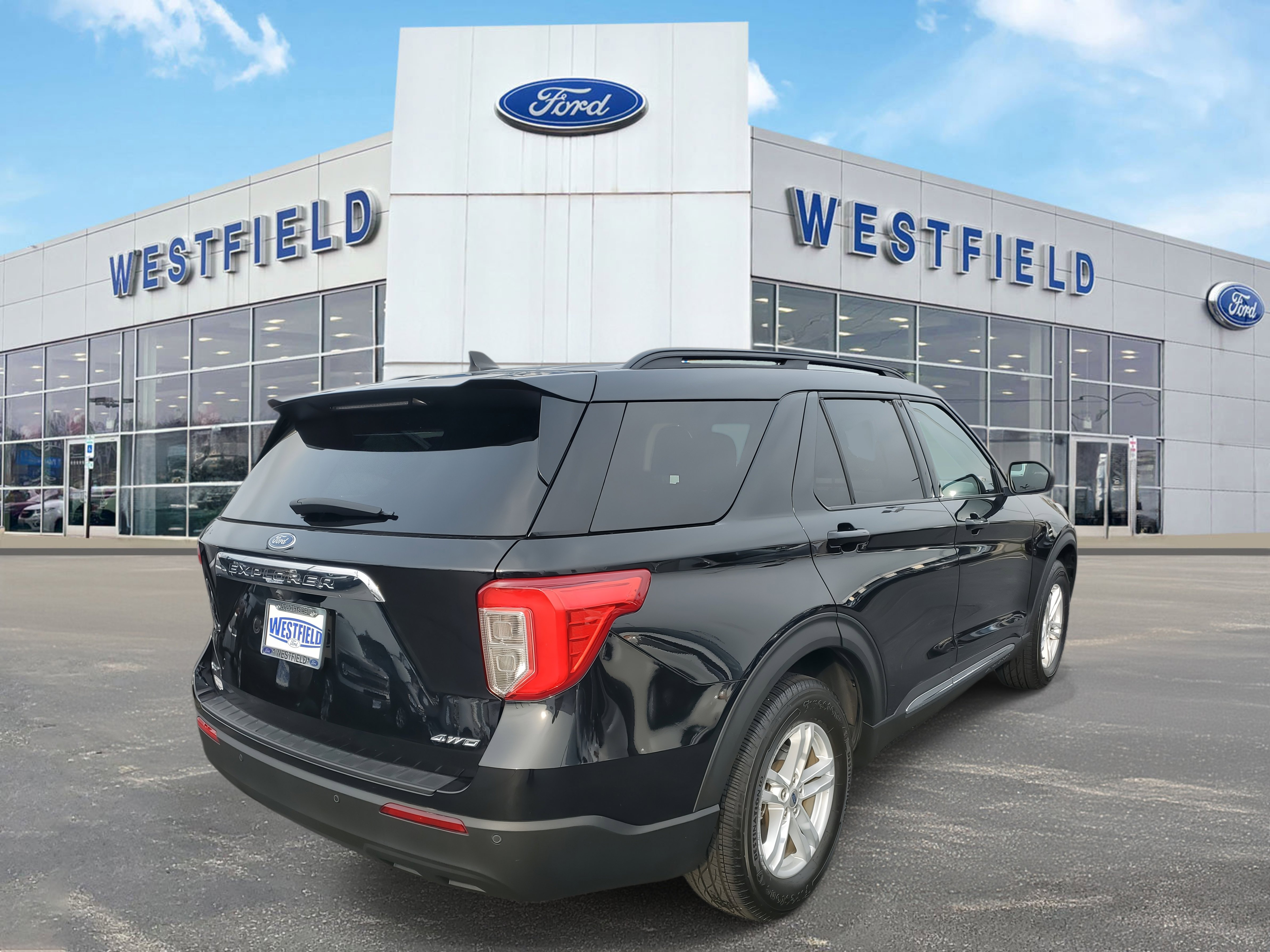 2021 Ford Explorer XLT photo 5