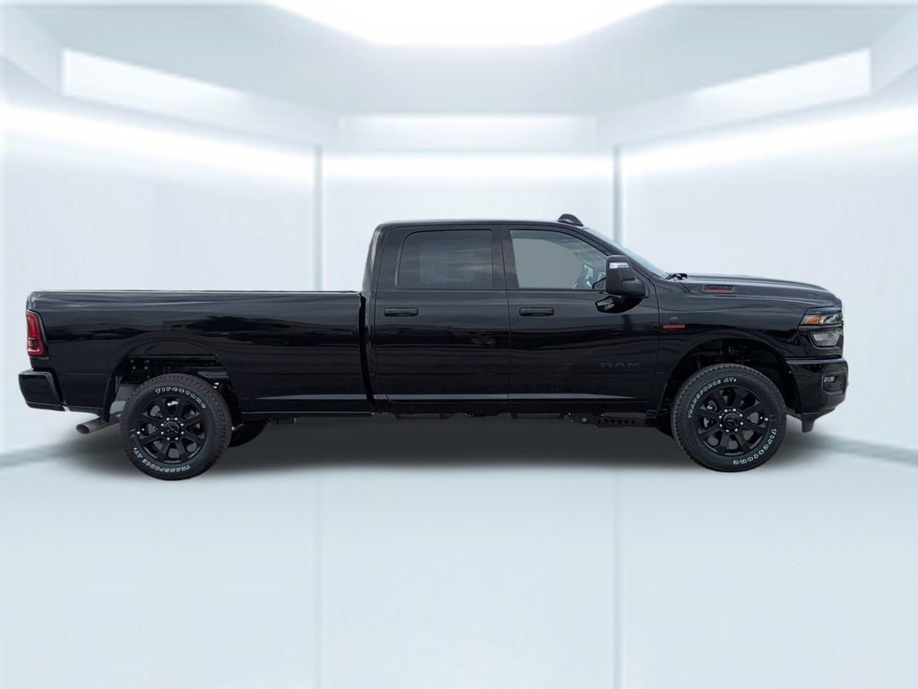 2025 Ram 2500 Big Horn photo 4
