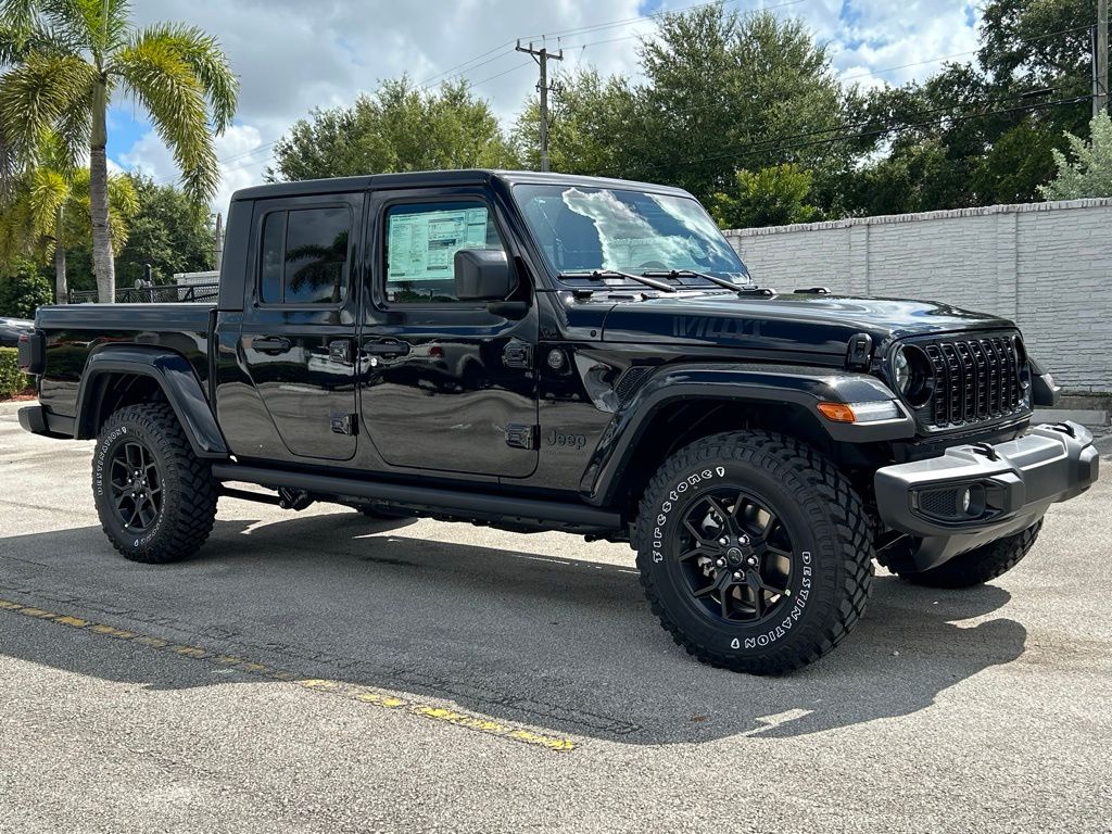 2025 Jeep Gladiator Willys photo 2
