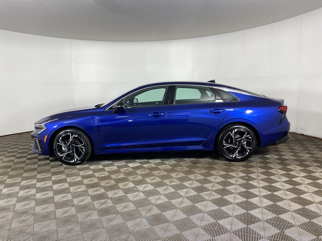 2025 Kia K5 GT-Line photo 8