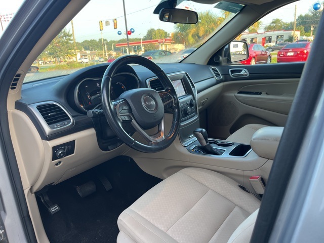 2021 Jeep Grand Cherokee Laredo E photo 6