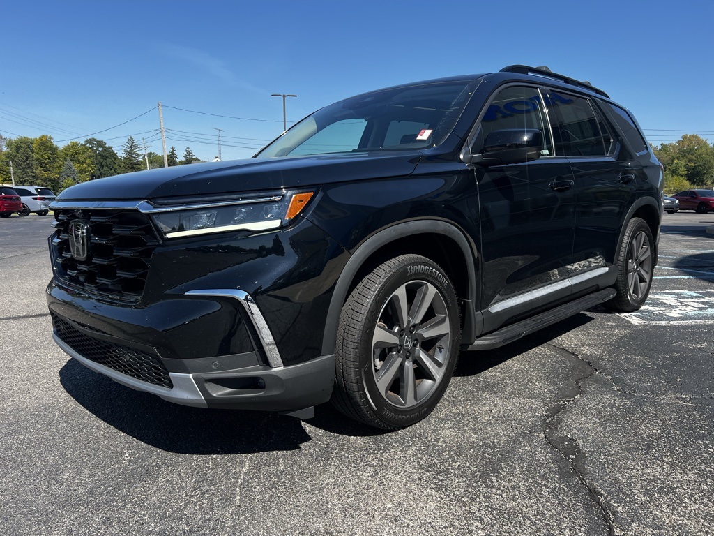 2023 Honda Pilot Elite photo 2