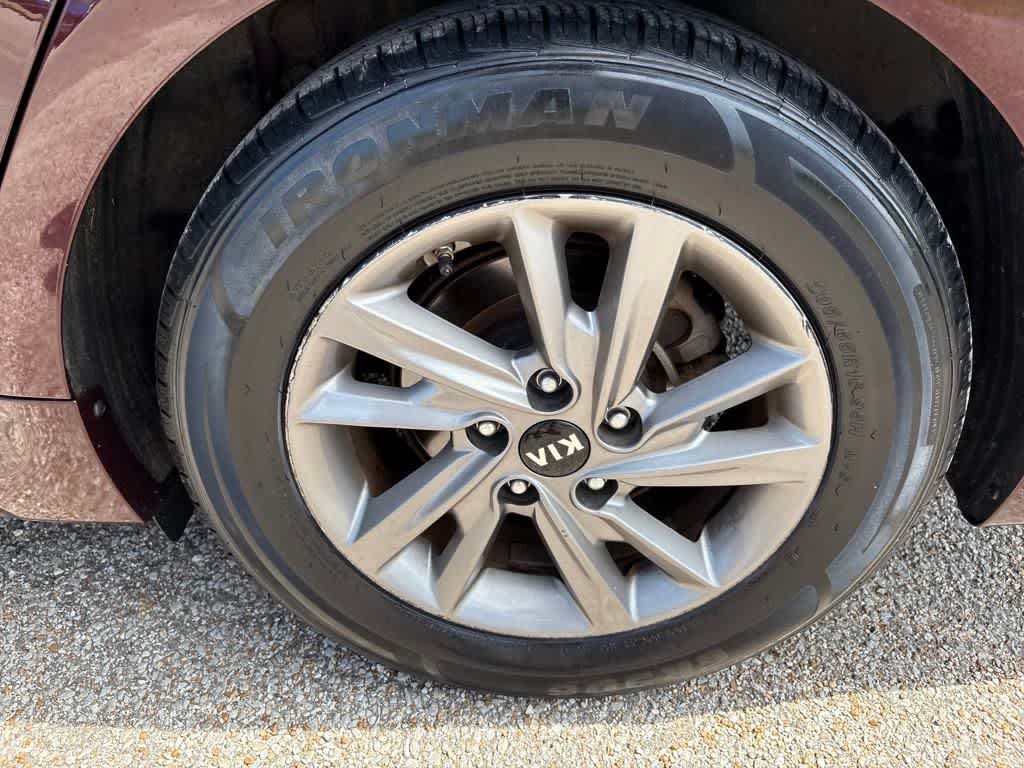 2020 Kia Optima LX photo 34