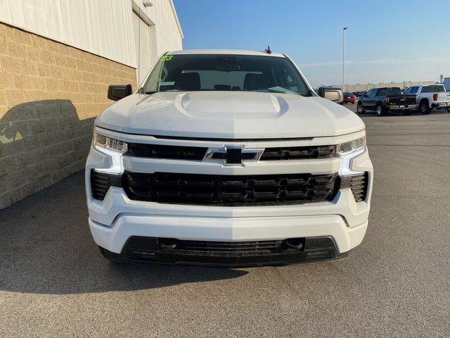 2023 Chevrolet Silverado 1500 RST photo 3