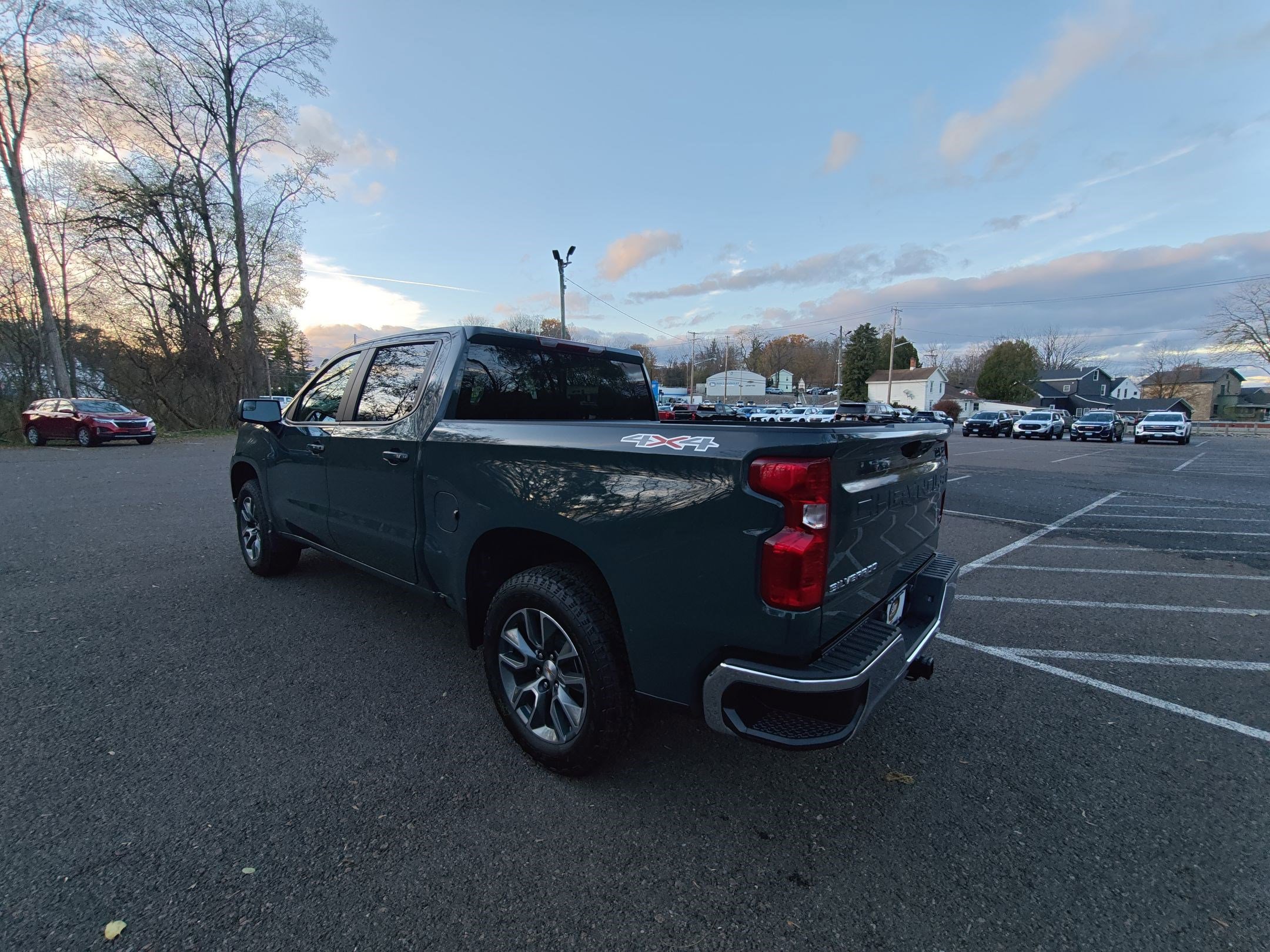 2026 Chevrolet Silverado 1500 LT photo 2