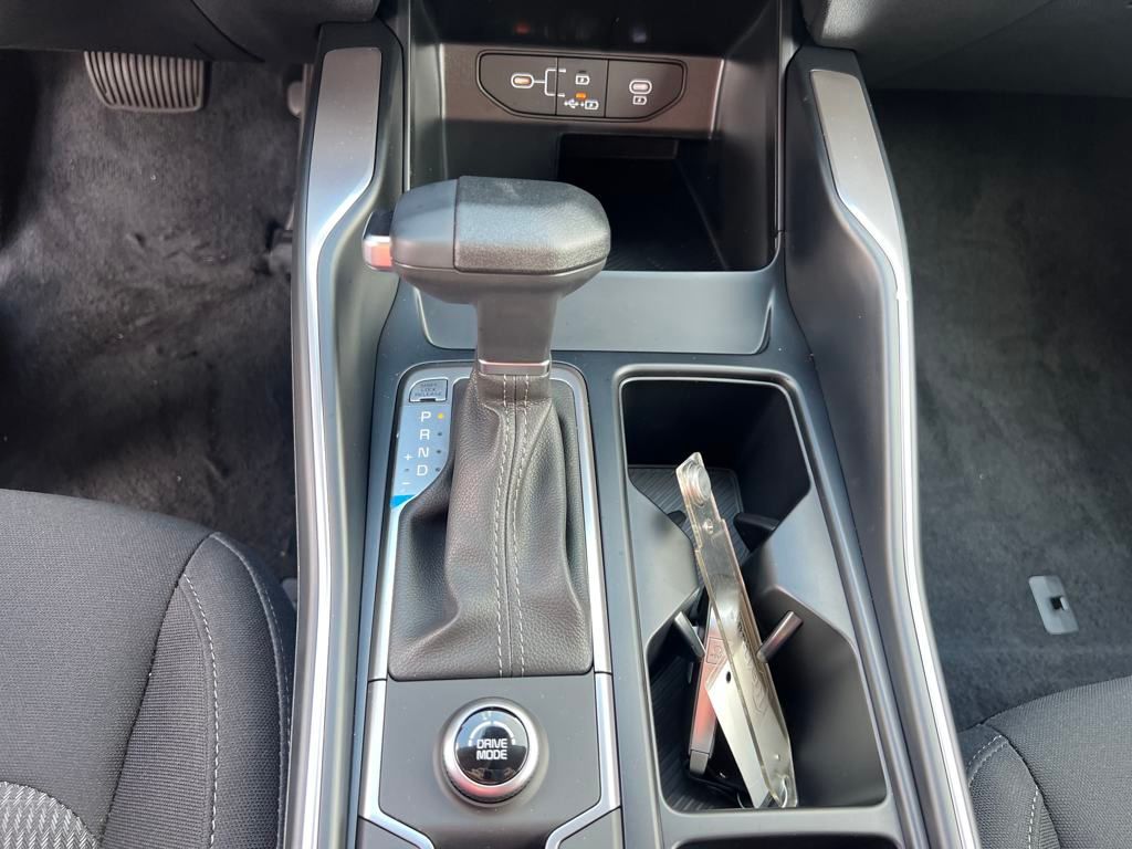 2025 Kia Sorento LX photo 18