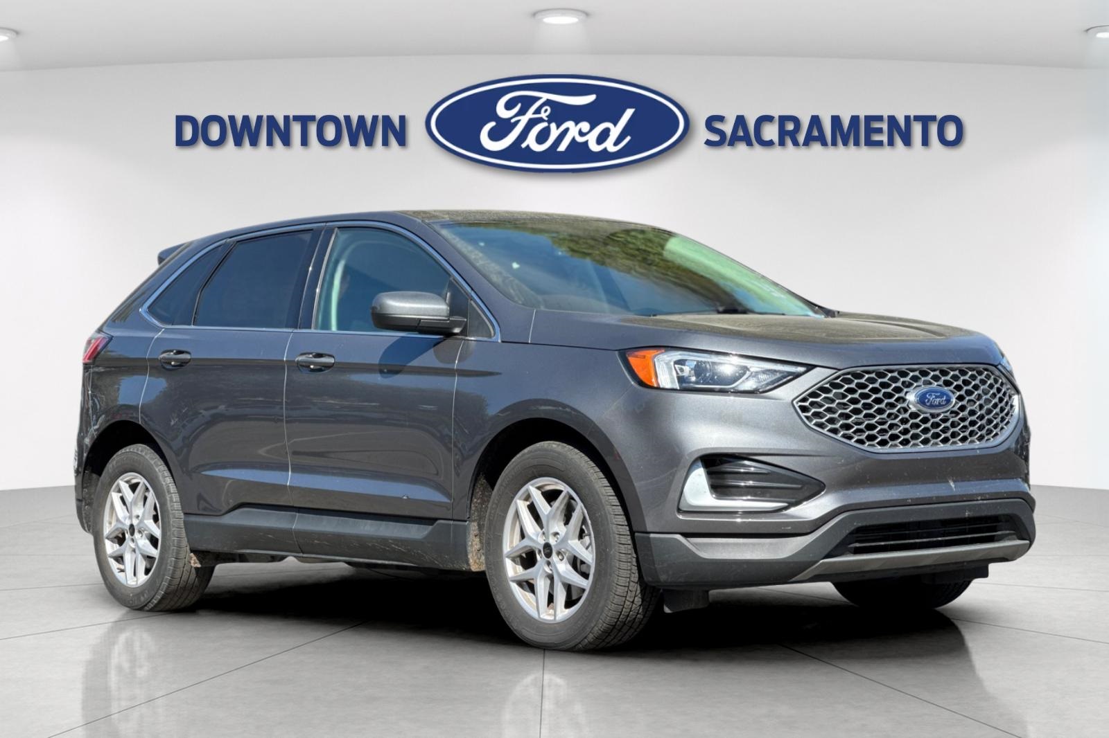 2023 Ford Edge SEL photo 9