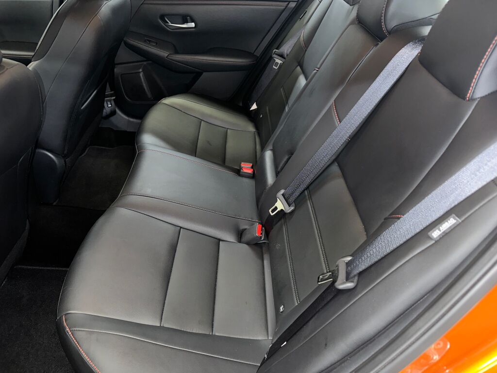 2024 Nissan Sentra SR photo 18