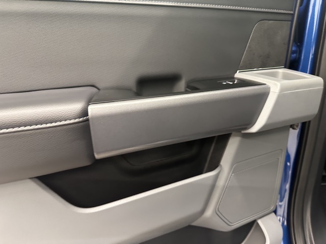 2025 Ford F-150 XLT photo 16