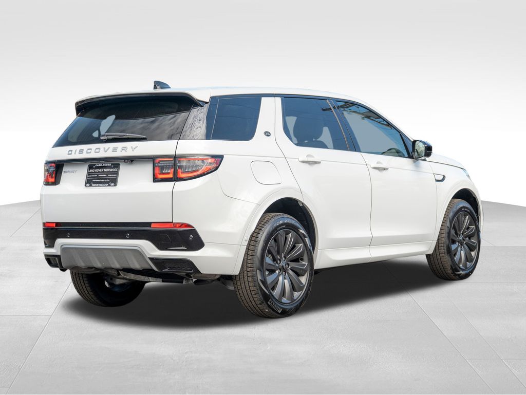 2025 Land Rover Discovery Sport S photo 2
