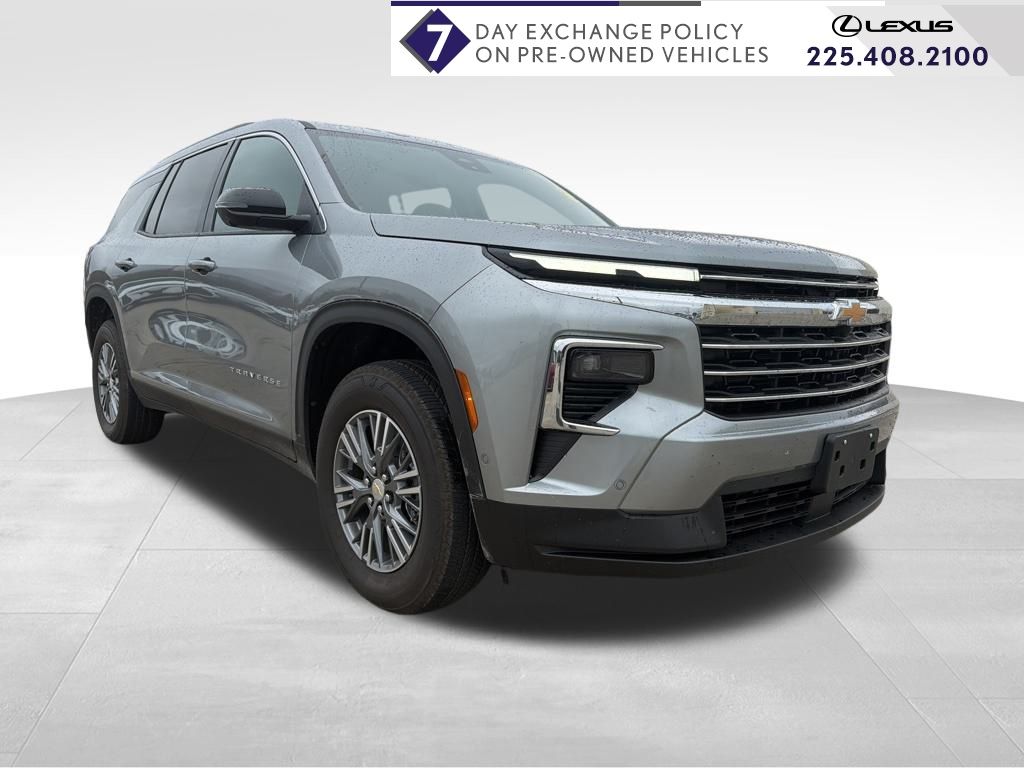2025 Chevrolet Traverse LT's photo