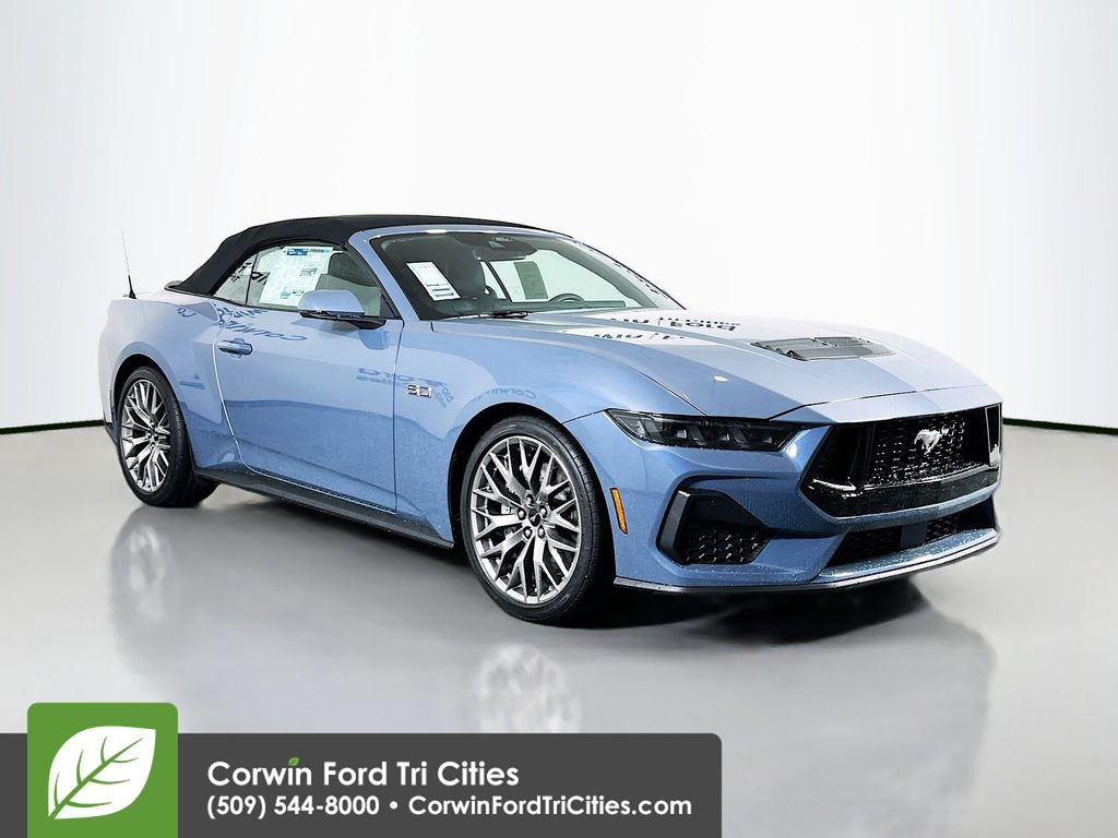 2025 Ford Mustang GT Premium's photo