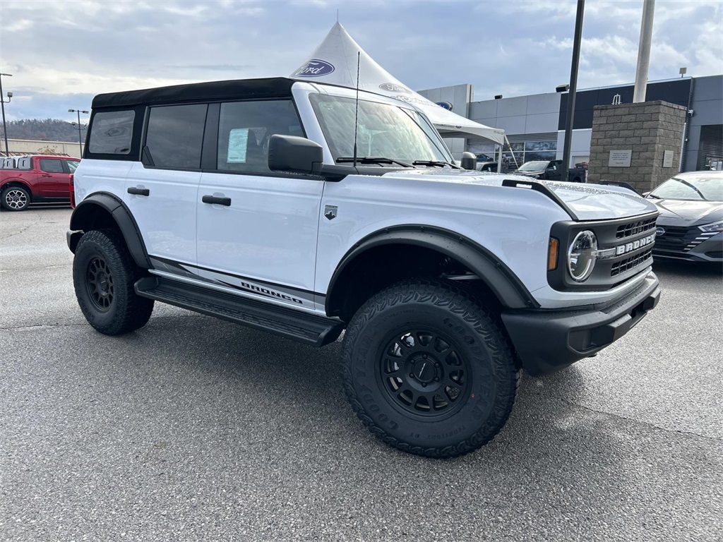 2025 Ford Bronco Big Bend photo 2